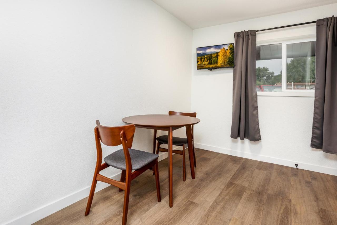 Minecart Motor Lodge Montrose Eksteriør billede
